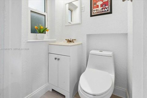 Villa ou maison à vendre à Miami, Floride: 3 chambres, 156.73 m2 № 2024050 - photo 24