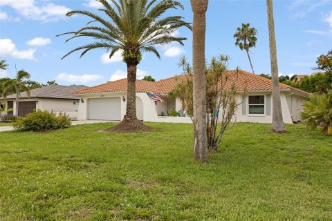Villa ou maison à vendre à Bonita Springs, Floride: 3 chambres, 162.76 m2 № 1909044 - photo 4