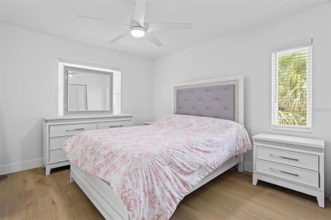 Villa ou maison à vendre à Bonita Springs, Floride: 3 chambres, 162.76 m2 № 1909044 - photo 24
