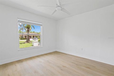Villa ou maison à vendre à Bonita Springs, Floride: 3 chambres, 162.76 m2 № 1909044 - photo 27
