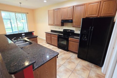 Casa en alquiler en Kissimmee, Florida, 3 dormitorios, 151.8 m2 № 1912287 - foto 6