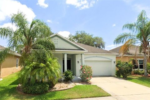 Casa en alquiler en Kissimmee, Florida, 3 dormitorios, 151.8 m2 № 1912287 - foto 1