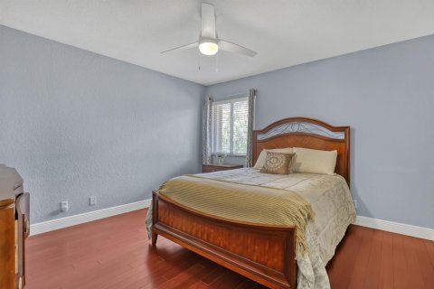 Casa en venta en West Palm Beach, Florida, 5 dormitorios, 252.04 m2 № 2434135 - foto 25