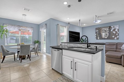 Casa en venta en West Palm Beach, Florida, 5 dormitorios, 252.04 m2 № 2434135 - foto 12