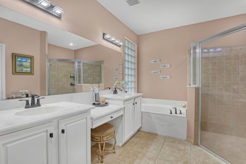 Casa en venta en West Palm Beach, Florida, 5 dormitorios, 252.04 m2 № 2434135 - foto 19