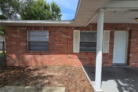 Apartment in Auburndale, Florida 2 bedrooms, 74.32 sq.m. № 1899310 - photo 2