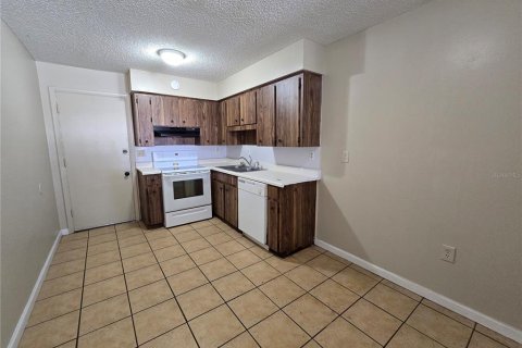 Apartamento en alquiler en Auburndale, Florida, 2 dormitorios, 74.32 m2 № 1899310 - foto 4