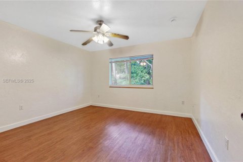 Снять в аренду таунхаус в Пальметто-Бей, Флорида 3 спальни, 210.14м2, № 1987172 - фото 17