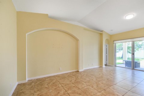 Casa en venta en St. Lucie, Florida, 3 dormitorios, 140.56 m2 № 2087925 - foto 4