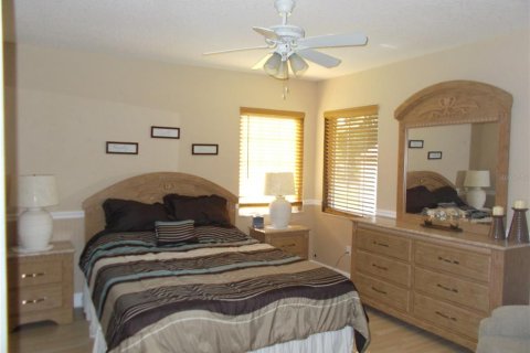 House in North Port, Florida 3 bedrooms, 202.62 sq.m. № 2215059 - photo 26