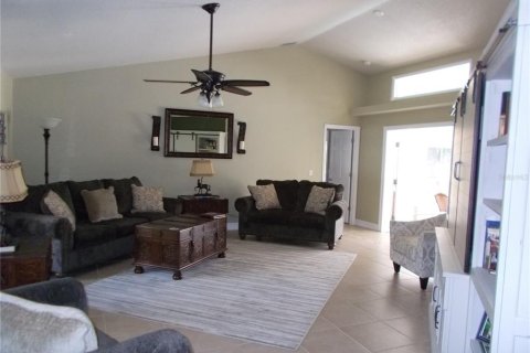House in North Port, Florida 3 bedrooms, 202.62 sq.m. № 2215059 - photo 4