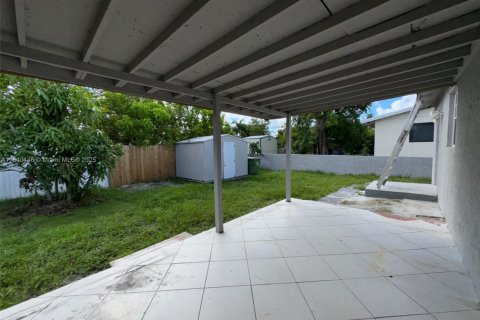 Casa en venta en Fort Lauderdale, Florida, 3 dormitorios, 136.57 m2 № 1828670 - foto 9
