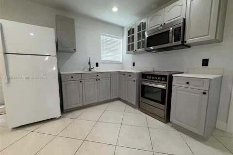Casa en venta en Fort Lauderdale, Florida, 3 dormitorios, 136.57 m2 № 1828670 - foto 6