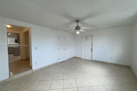 Casa en venta en Fort Lauderdale, Florida, 3 dormitorios, 136.57 m2 № 1828670 - foto 16