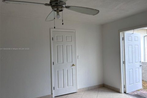 Casa en venta en Fort Lauderdale, Florida, 3 dormitorios, 136.57 m2 № 1828670 - foto 25