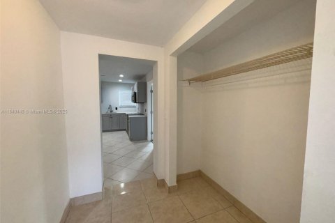 Casa en venta en Fort Lauderdale, Florida, 3 dormitorios, 136.57 m2 № 1828670 - foto 14