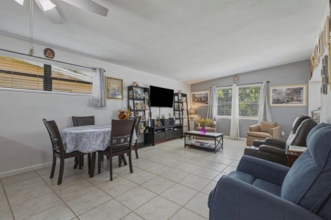 Casa en venta en Royal Palm Beach, Florida, 3 dormitorios, 107.58 m2 № 2180812 - foto 11