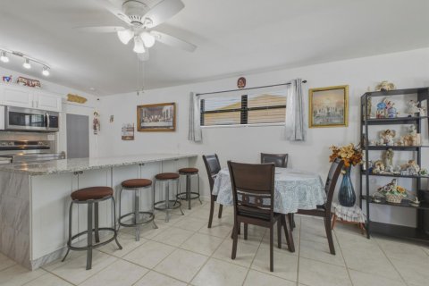 Casa en venta en Royal Palm Beach, Florida, 3 dormitorios, 107.58 m2 № 2180812 - foto 9