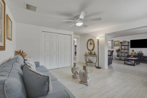 Casa en venta en Royal Palm Beach, Florida, 3 dormitorios, 107.58 m2 № 2180812 - foto 18