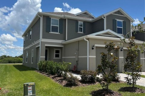 Townhouse in Lake Wales, Florida 3 bedrooms № 1924953 - photo 3