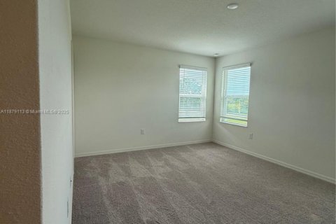 Townhouse in Lake Wales, Florida 3 bedrooms № 1924953 - photo 15