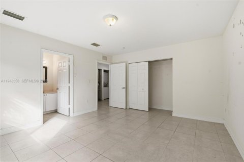 Adosado en venta en Fort Lauderdale, Florida, 2 dormitorios, 116.13 m2 № 2006301 - foto 10