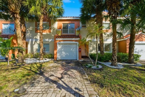 Adosado en venta en Fort Lauderdale, Florida, 2 dormitorios, 116.13 m2 № 2006301 - foto 2