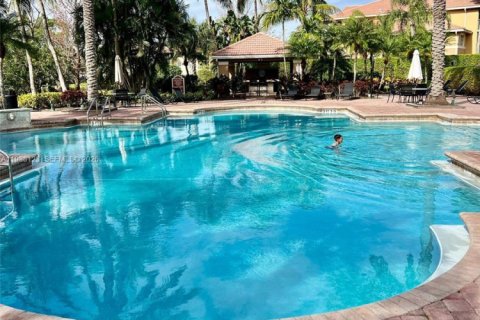 Condo in Jensen Beach, Florida, 2 bedrooms  № 1996376