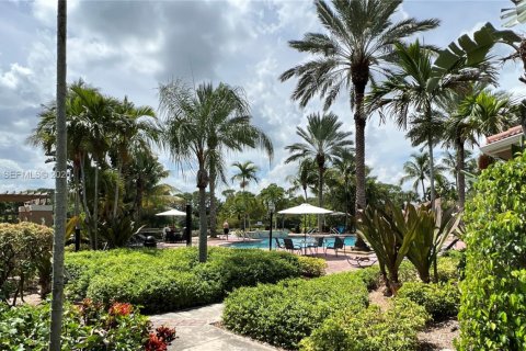 Condo in Jensen Beach, Florida, 2 bedrooms  № 1996376 - photo 3