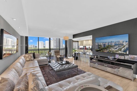 Condominio en venta en Aventura, Florida, 2 dormitorios, 162.58 m2 № 1979596 - foto 1