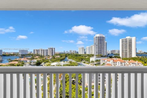 Condominio en venta en Aventura, Florida, 2 dormitorios, 162.58 m2 № 1979596 - foto 5