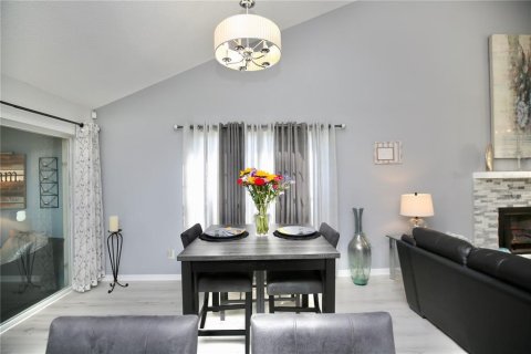 Condominio en venta en Palm Harbor, Florida, 2 dormitorios, 114.27 m2 № 2396896 - foto 24