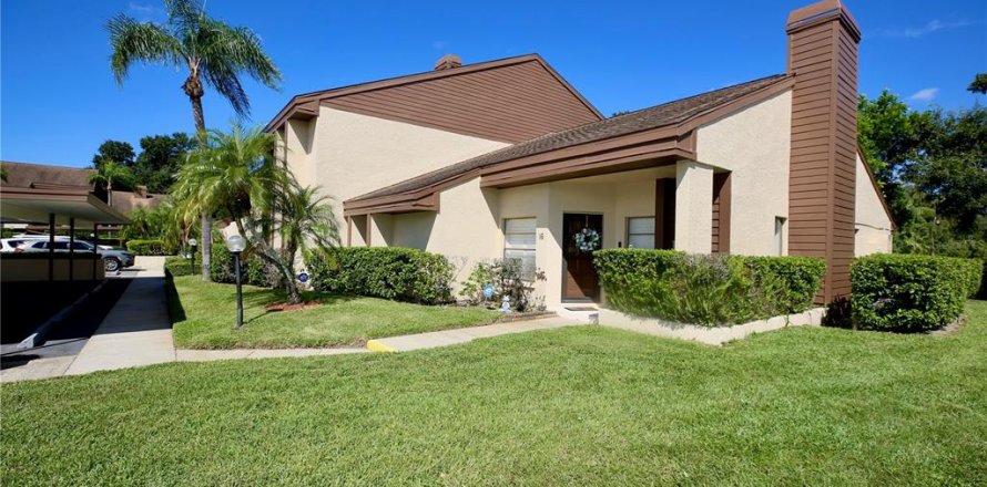 Condominio en Palm Harbor, Florida, 2 dormitorios  № 2396896