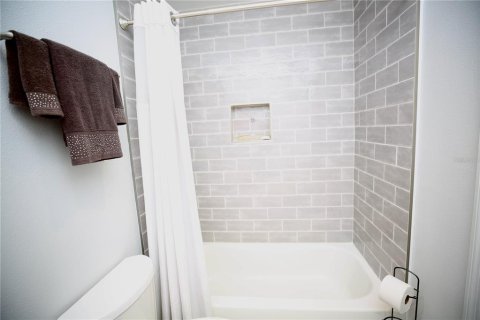 Condominio en venta en Palm Harbor, Florida, 2 dormitorios, 114.27 m2 № 2396896 - foto 12