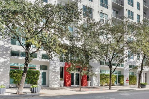 Copropriété à louer à Miami, Floride: 1 chambre, 68.28 m2 № 1976663 - photo 2