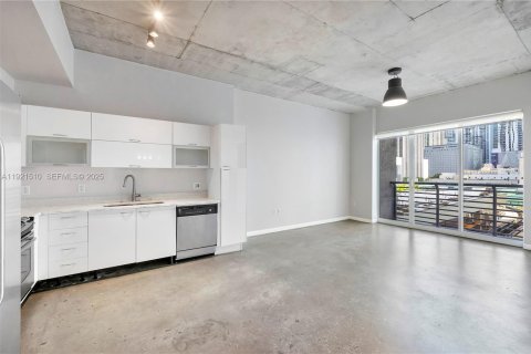 Copropriété à louer à Miami, Floride: 1 chambre, 68.28 m2 № 1976663 - photo 7