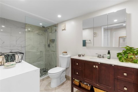 Купить кондоминиум в Уэстон, Флорида 2 спальни, 118.26м2, № 1989639 - фото 24