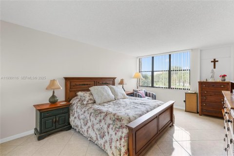 Купить кондоминиум в Уэстон, Флорида 2 спальни, 118.26м2, № 1989639 - фото 19