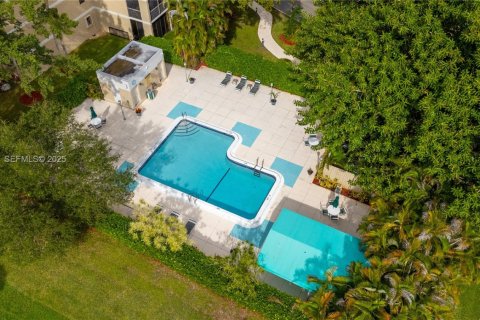 Купить кондоминиум в Уэстон, Флорида 2 спальни, 118.26м2, № 1989639 - фото 12