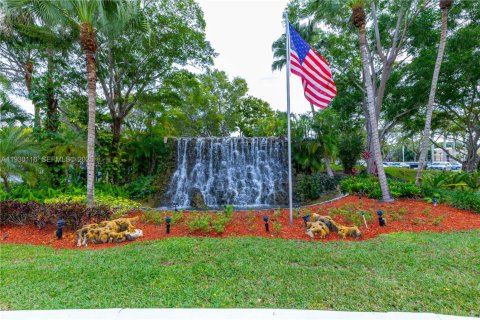 Купить кондоминиум в Уэстон, Флорида 2 спальни, 118.26м2, № 1989639 - фото 4