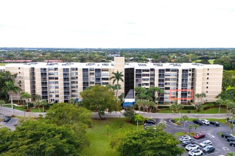 Купить кондоминиум в Уэстон, Флорида 2 спальни, 118.26м2, № 1989639 - фото 6