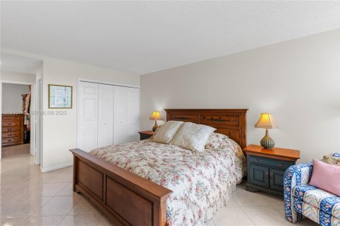 Купить кондоминиум в Уэстон, Флорида 2 спальни, 118.26м2, № 1989639 - фото 22