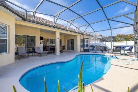 House in BELLALAGO in Kissimmee, Florida 5 bedrooms, 261.33 sq.m. № 2221885 - photo 26