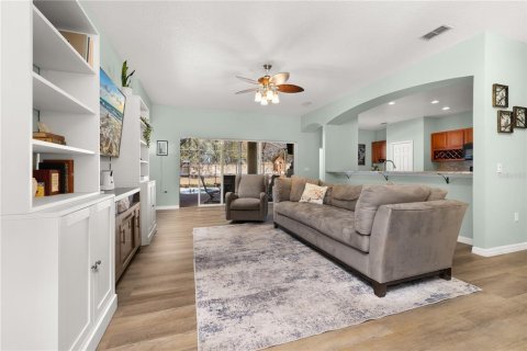 House in BELLALAGO in Kissimmee, Florida 5 bedrooms, 261.33 sq.m. № 2221885 - photo 6