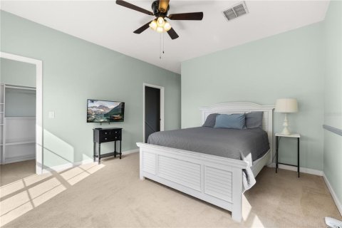 House in BELLALAGO in Kissimmee, Florida 5 bedrooms, 261.33 sq.m. № 2221885 - photo 21