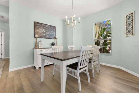 House in BELLALAGO in Kissimmee, Florida 5 bedrooms, 261.33 sq.m. № 2221885 - photo 5