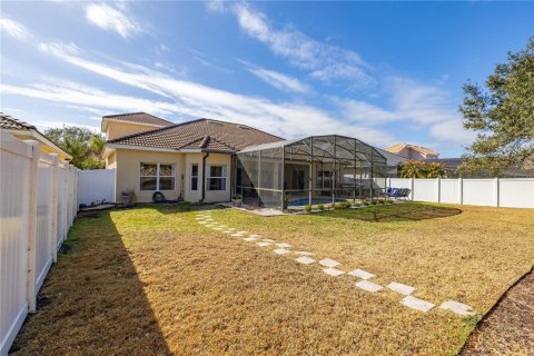 House in BELLALAGO in Kissimmee, Florida 5 bedrooms, 261.33 sq.m. № 2221885 - photo 29