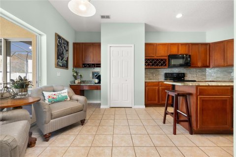 House in BELLALAGO in Kissimmee, Florida 5 bedrooms, 261.33 sq.m. № 2221885 - photo 10