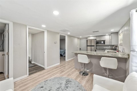 Dúplex en venta en Chiefland, Florida, 5 dormitorios, 122.63 m2 № 2236483 - foto 9