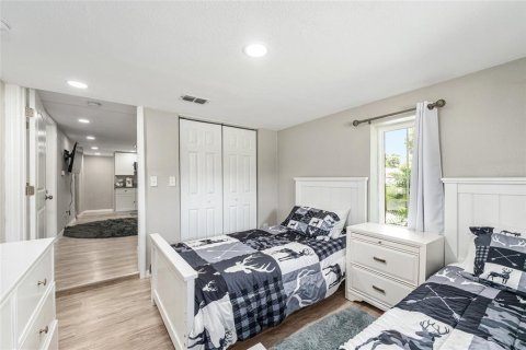 Dúplex en venta en Chiefland, Florida, 5 dormitorios, 122.63 m2 № 2236483 - foto 26